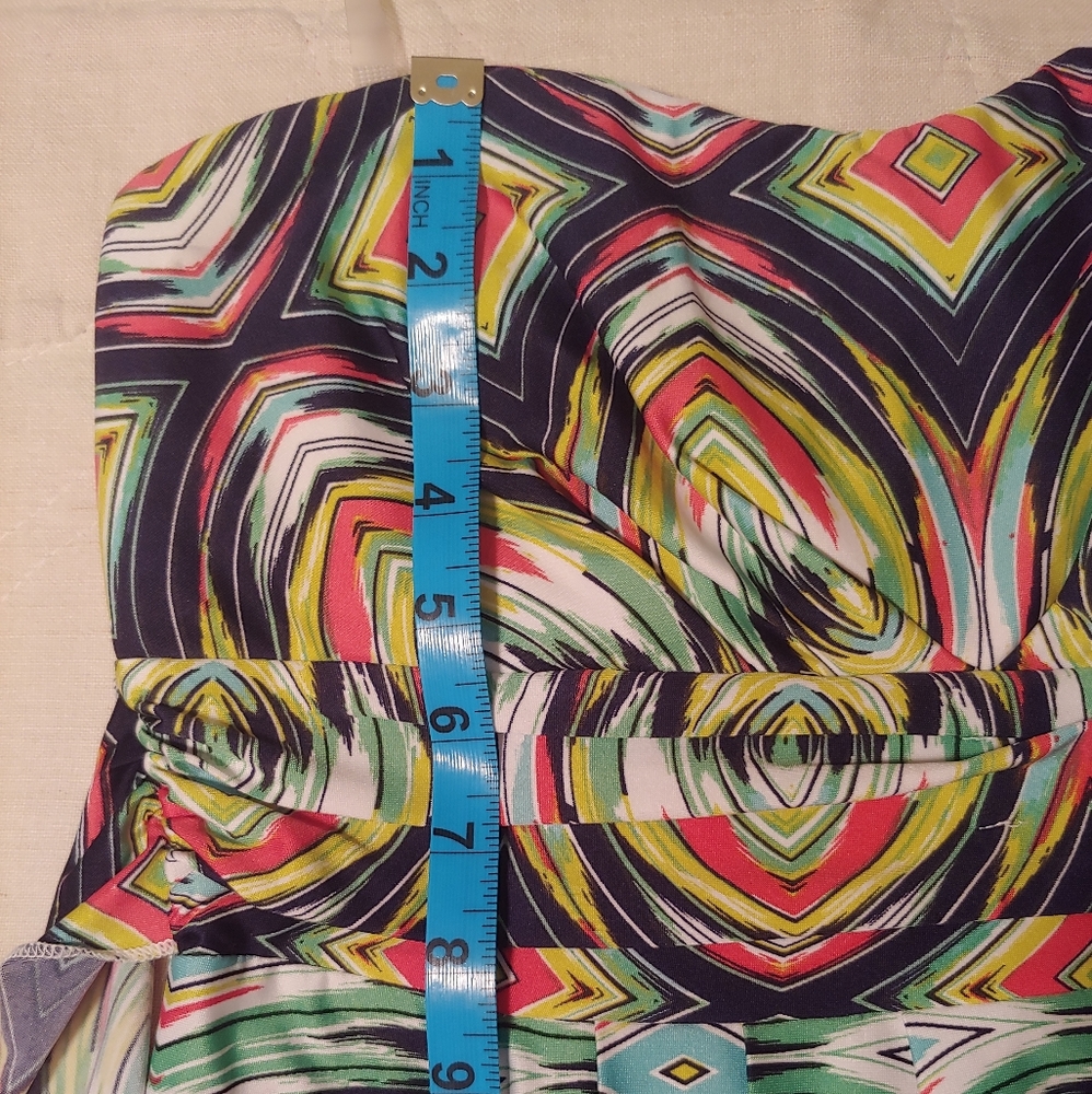 Patterned Strapless Dress - Picture 6 of 9